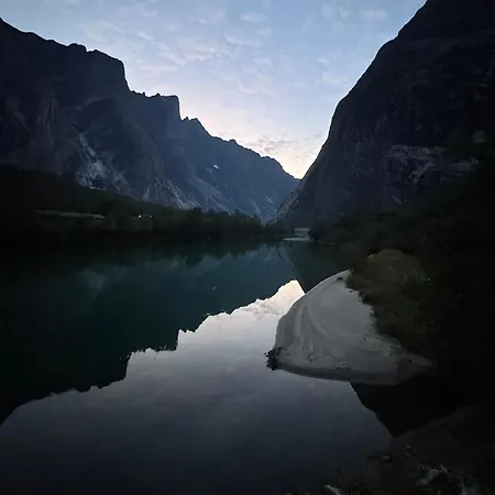 Horgheim Boutique Lodge, Romsdalen * Åndalsnes