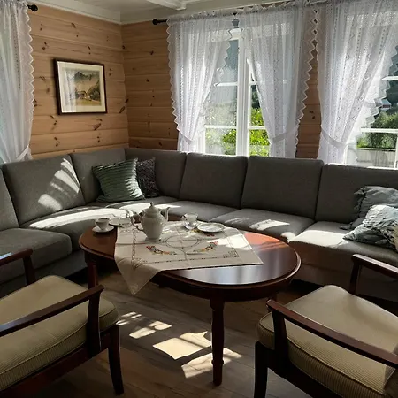 Semesterbostad Horgheim Boutique Lodge, Romsdalen